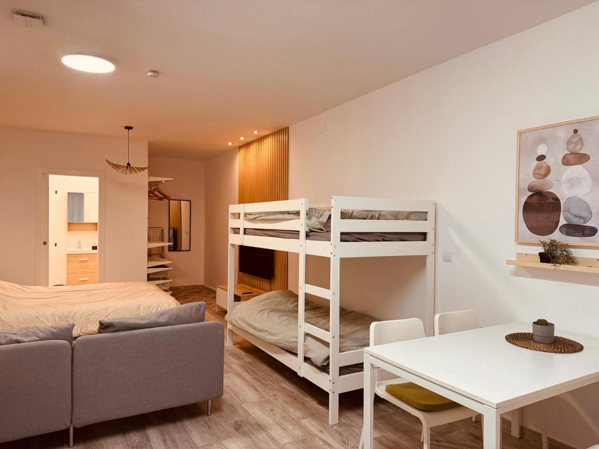 El Apartamentito De Zamarrilla Parking Gratis Incluido Малага Екстериор снимка