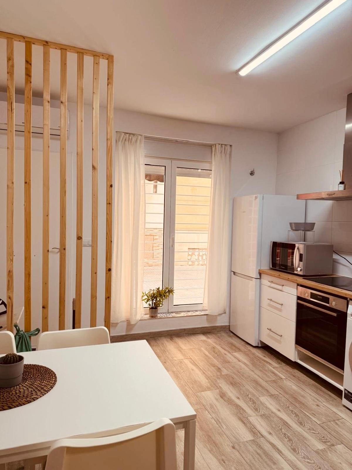 El Apartamentito De Zamarrilla Parking Gratis Incluido Малага Екстериор снимка